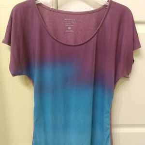 Women’s Mountain Hardware athletic t-shirt